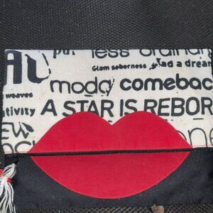 Moody Lips Graphic Zipper Clutch / Makeup Bag 💋